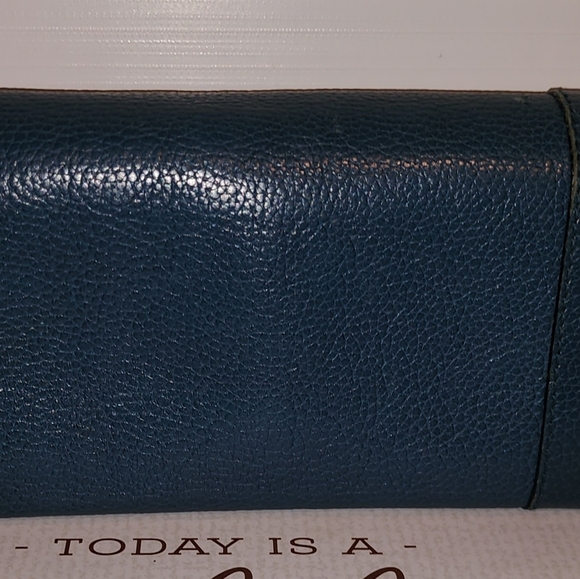 Chloe *Vintage* Turquoise Long Wallet - Picture 4 of 8